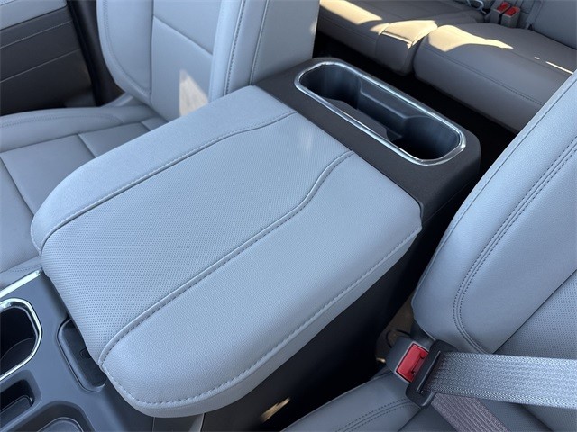 GMC Sierra 1500 Vehicle Full-screen Gallery Image 21