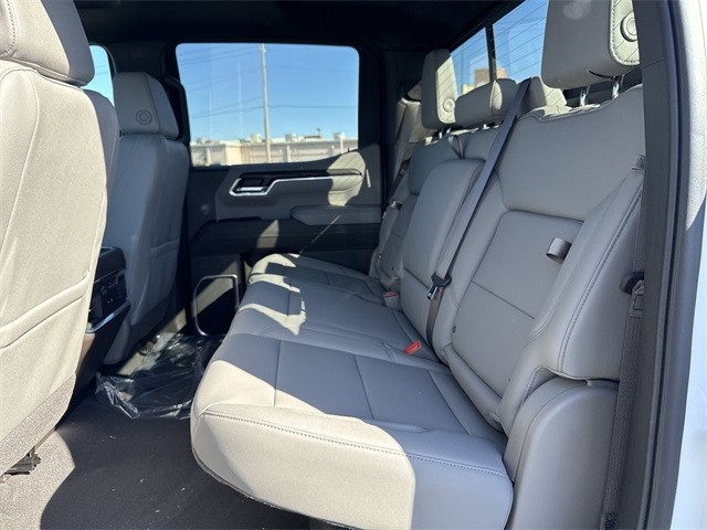 GMC Sierra 1500 Vehicle Full-screen Gallery Image 23