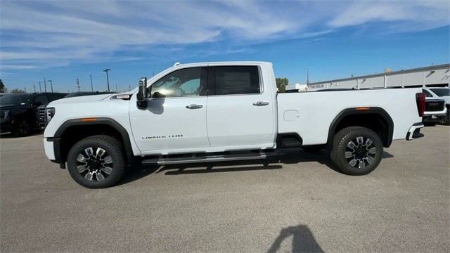 GMC Sierra 3500HD Vehicle Full-screen Gallery Image 05