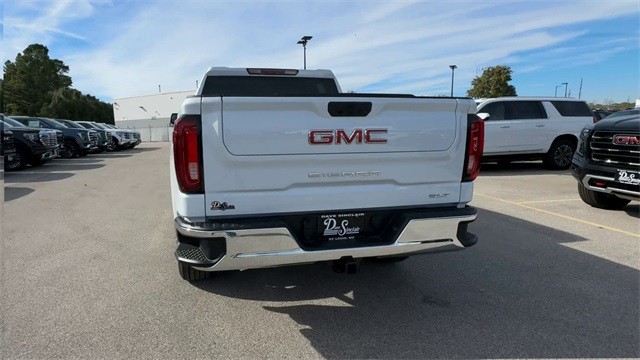 GMC Sierra 1500 Vehicle Full-screen Gallery Image 07
