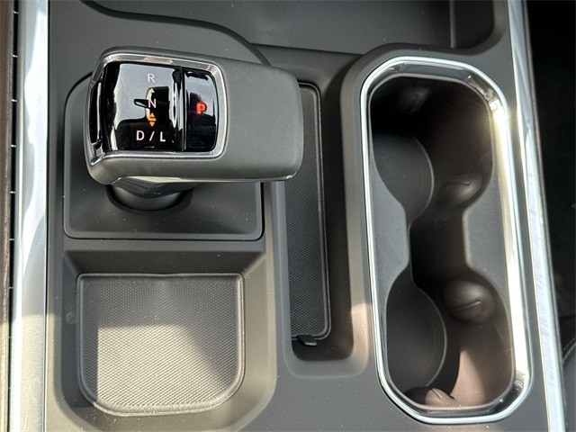 GMC Sierra 1500 Vehicle Full-screen Gallery Image 20