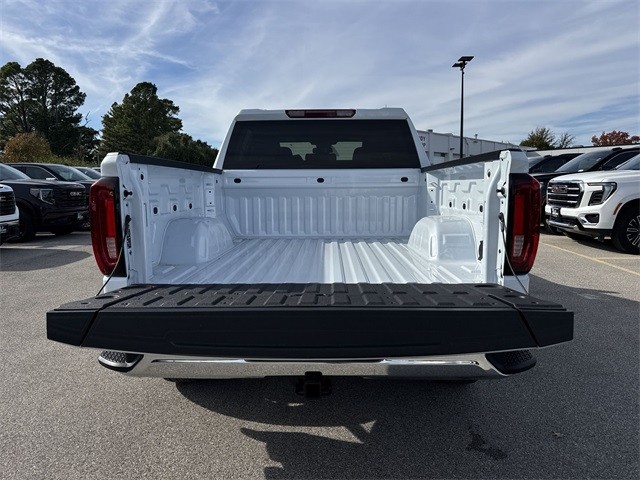 GMC Sierra 1500 Vehicle Full-screen Gallery Image 23