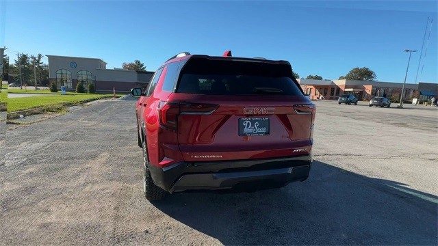 GMC Terrain Vehicle Full-screen Gallery Image 07