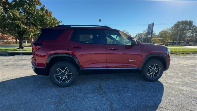 GMC Terrain Vehicle Full-screen Gallery Image 09