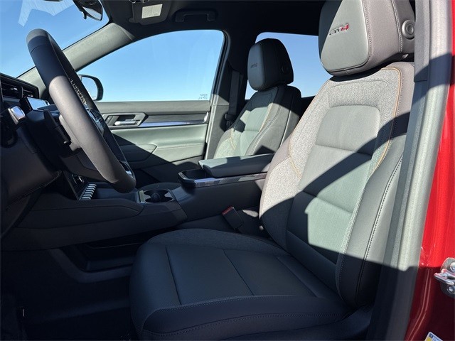 GMC Terrain Vehicle Full-screen Gallery Image 11