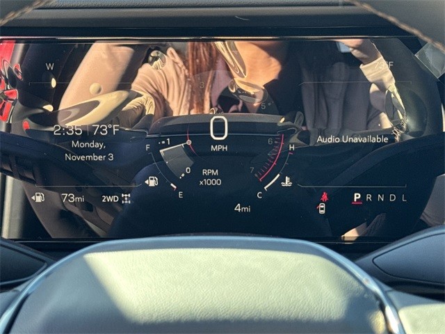 GMC Terrain Vehicle Full-screen Gallery Image 15