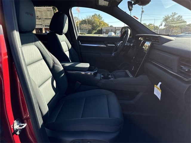 GMC Terrain Vehicle Full-screen Gallery Image 24