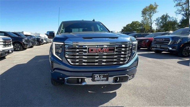 GMC Sierra 1500 Vehicle Full-screen Gallery Image 03
