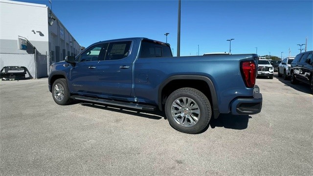 GMC Sierra 1500 Vehicle Full-screen Gallery Image 06