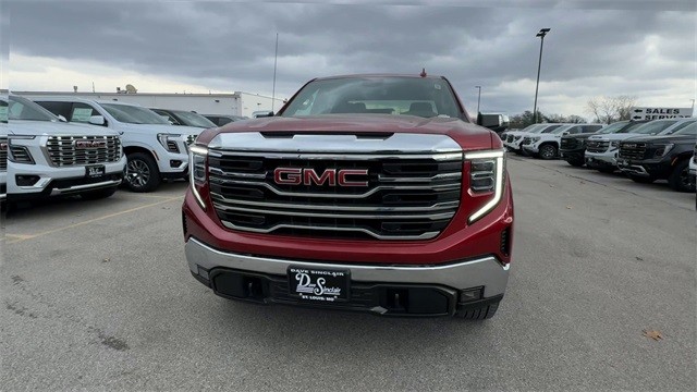 GMC Sierra 1500 Vehicle Full-screen Gallery Image 03