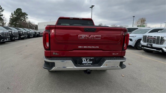 GMC Sierra 1500 Vehicle Full-screen Gallery Image 07