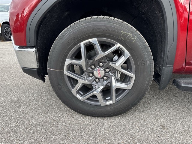 GMC Sierra 1500 Vehicle Full-screen Gallery Image 10