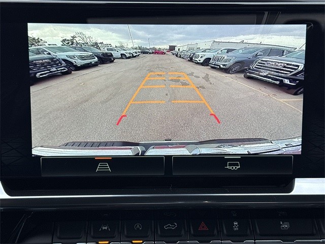 GMC Sierra 1500 Vehicle Full-screen Gallery Image 17