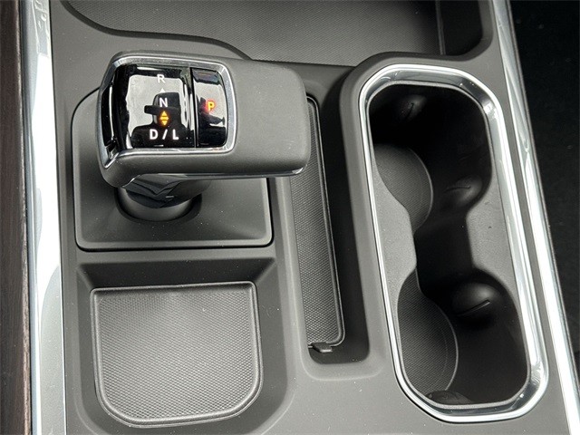 GMC Sierra 1500 Vehicle Full-screen Gallery Image 20