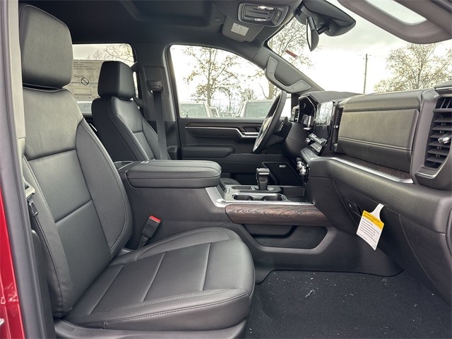 GMC Sierra 1500 Vehicle Full-screen Gallery Image 24