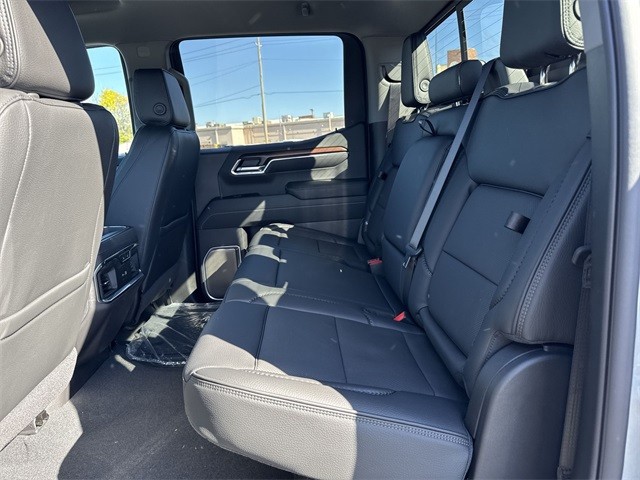 GMC Sierra 1500 Vehicle Full-screen Gallery Image 22