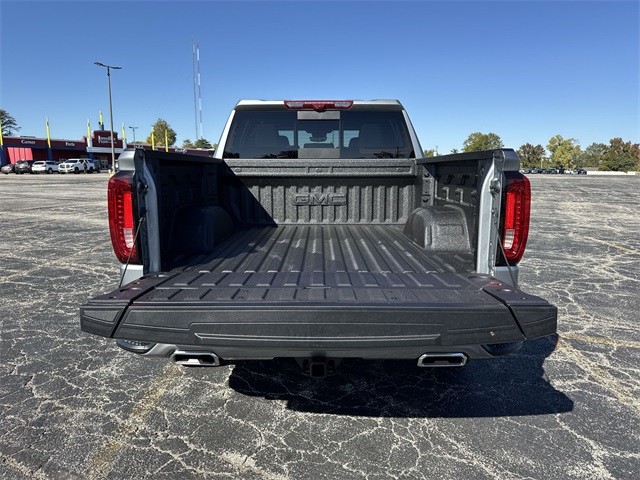 GMC Sierra 1500 Vehicle Full-screen Gallery Image 23