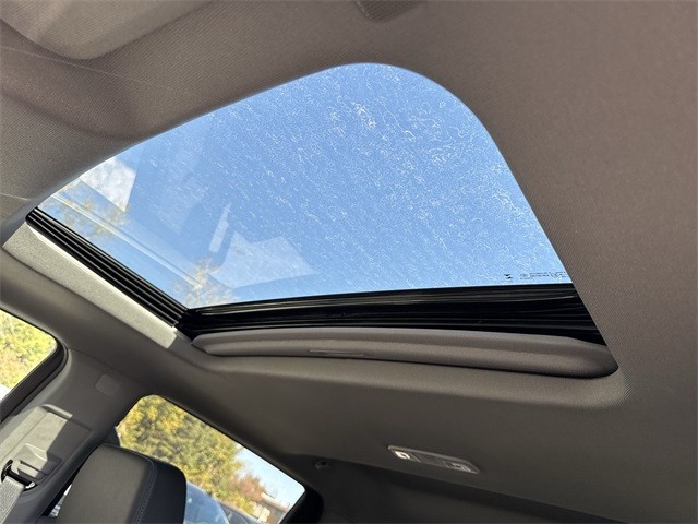 GMC Sierra 1500 Vehicle Full-screen Gallery Image 22