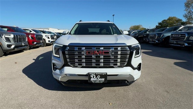GMC Terrain Vehicle Full-screen Gallery Image 03