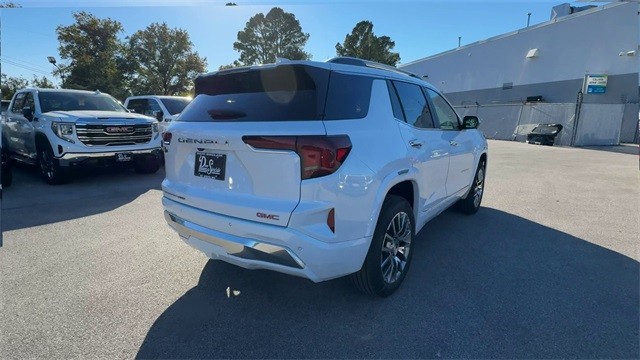 GMC Terrain Vehicle Full-screen Gallery Image 08