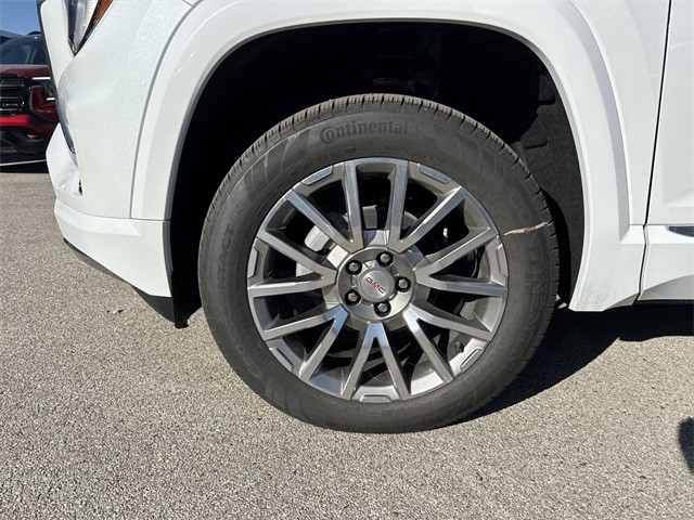 GMC Terrain Vehicle Full-screen Gallery Image 10