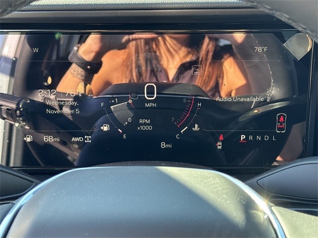 GMC Terrain Vehicle Full-screen Gallery Image 15