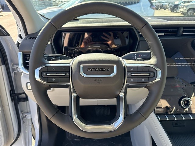 GMC Terrain Vehicle Full-screen Gallery Image 14