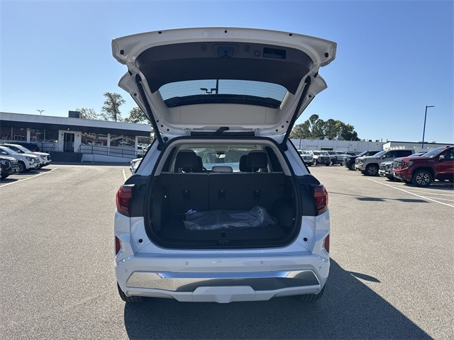 GMC Terrain Vehicle Full-screen Gallery Image 23