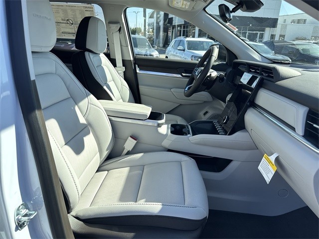 GMC Terrain Vehicle Full-screen Gallery Image 24