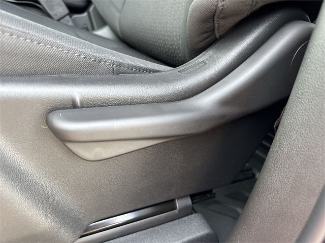 GMC Sierra 1500 Vehicle Full-screen Gallery Image 12