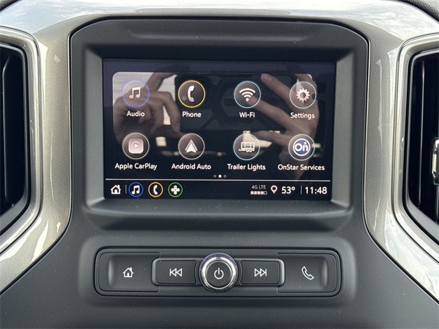GMC Sierra 1500 Vehicle Full-screen Gallery Image 16