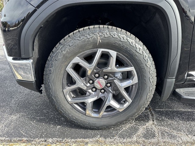 GMC Sierra 1500 Vehicle Full-screen Gallery Image 10