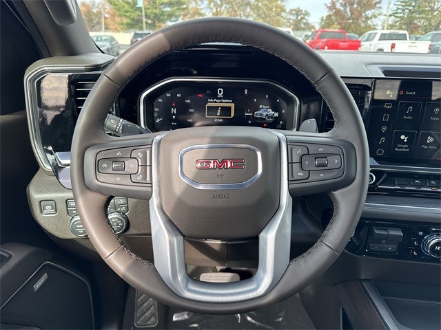 GMC Sierra 1500 Vehicle Full-screen Gallery Image 14