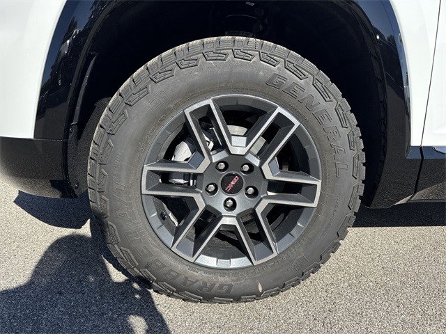 GMC Terrain Vehicle Full-screen Gallery Image 10