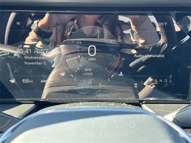 GMC Terrain Vehicle Full-screen Gallery Image 15