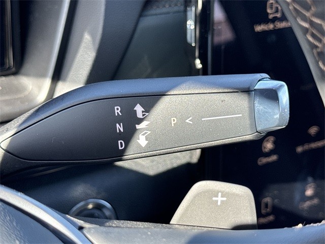 GMC Terrain Vehicle Full-screen Gallery Image 20