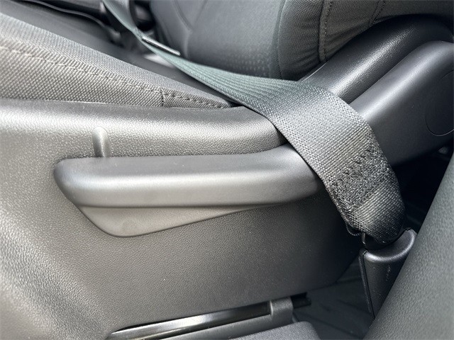 GMC Sierra 1500 Vehicle Full-screen Gallery Image 12