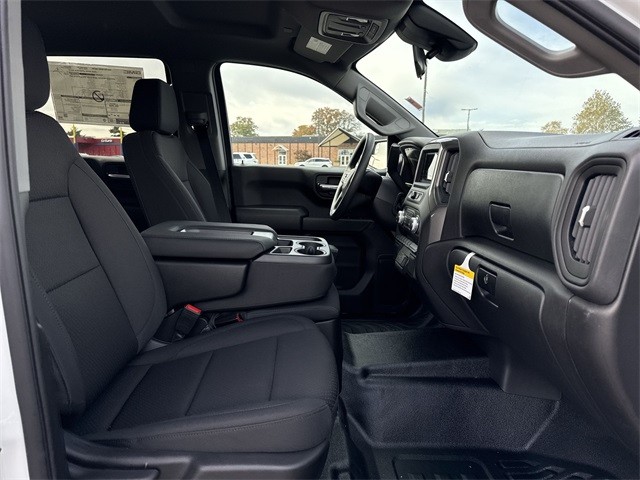 GMC Sierra 1500 Vehicle Full-screen Gallery Image 23