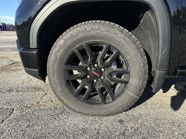 GMC Sierra 1500 Vehicle Full-screen Gallery Image 10