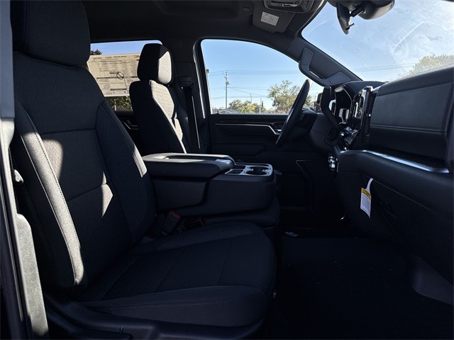 GMC Sierra 1500 Vehicle Full-screen Gallery Image 24