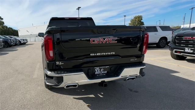 GMC Sierra 1500 Vehicle Full-screen Gallery Image 07