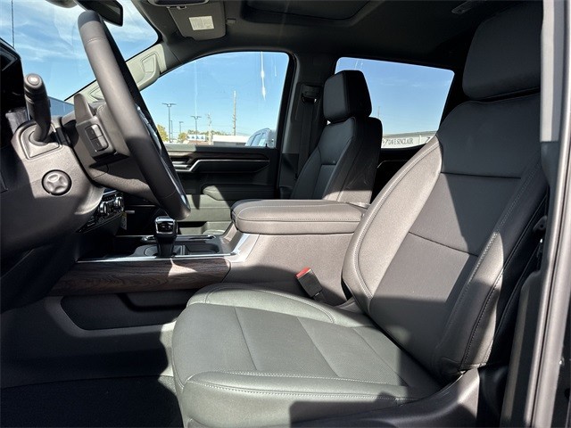 GMC Sierra 1500 Vehicle Full-screen Gallery Image 11