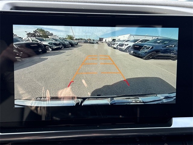 GMC Sierra 1500 Vehicle Full-screen Gallery Image 17