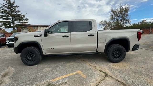 GMC Sierra 1500 Vehicle Full-screen Gallery Image 05