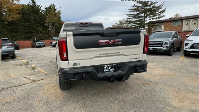 GMC Sierra 1500 Vehicle Full-screen Gallery Image 07
