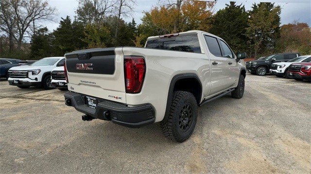 GMC Sierra 1500 Vehicle Full-screen Gallery Image 08