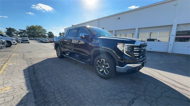 GMC Sierra 1500 Vehicle Full-screen Gallery Image 02