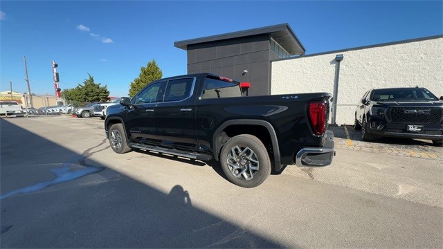 GMC Sierra 1500 Vehicle Full-screen Gallery Image 06