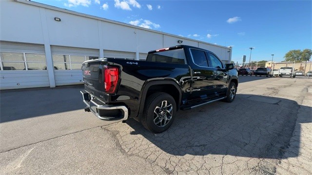 GMC Sierra 1500 Vehicle Full-screen Gallery Image 08