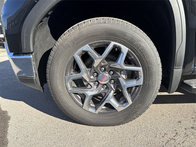 GMC Sierra 1500 Vehicle Full-screen Gallery Image 10